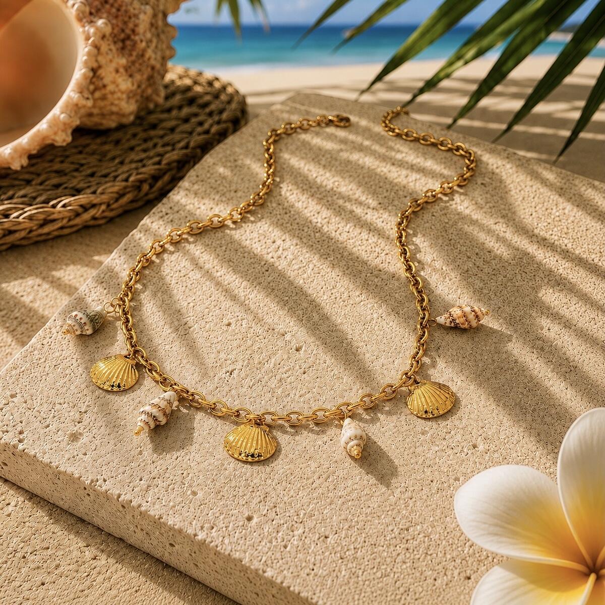 Sunlit Shells Kette Gold
