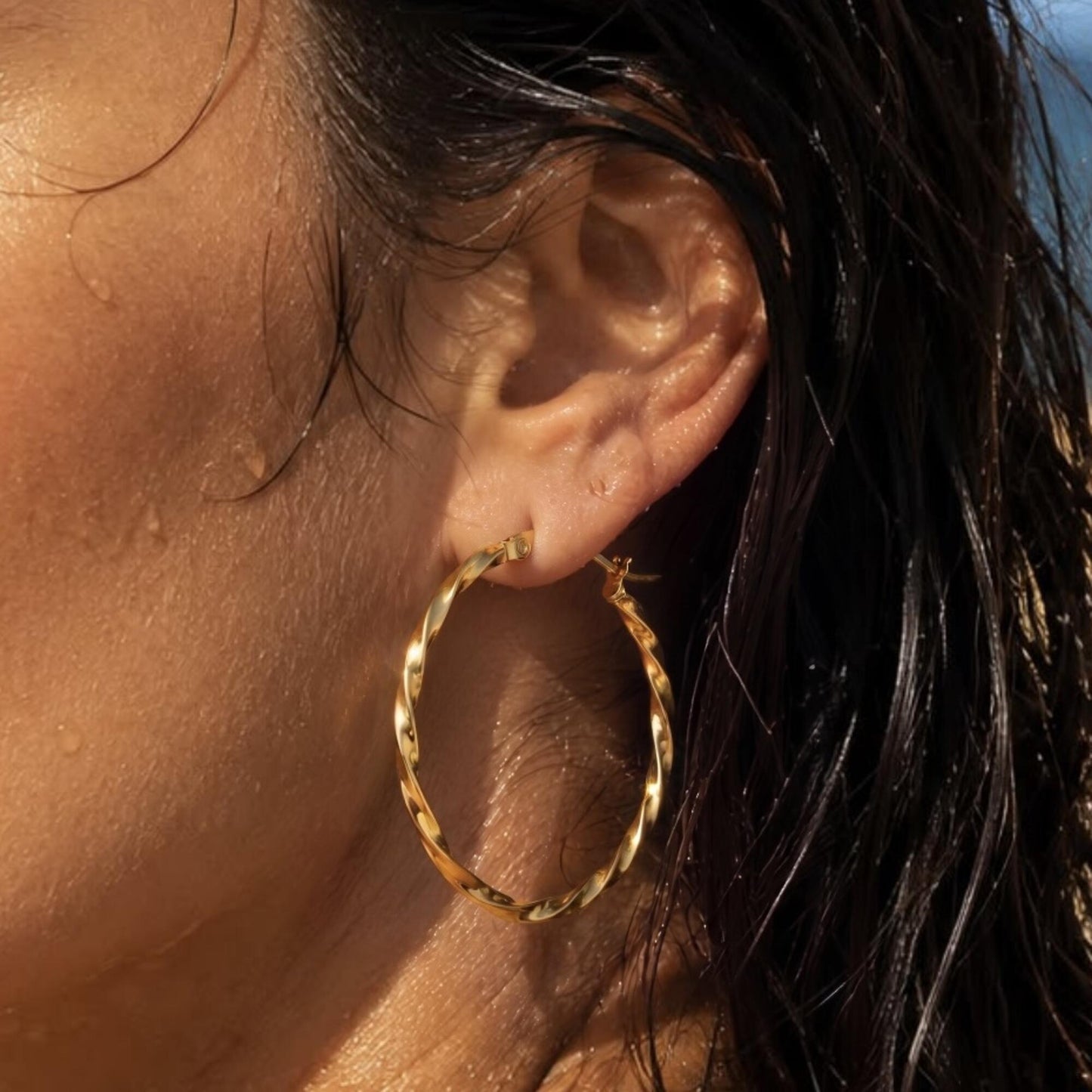 Twisted Elegance Ohrringe Gold